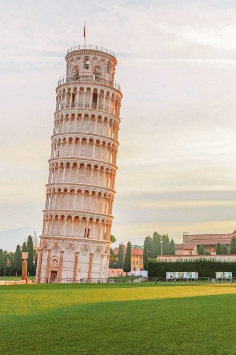 10 Very Best Things To Do In Pisa, Italy Italy Pisa, Hand Baggage, Best Places In Italy, Pisa Tower, San Miniato, Tuscan Towns, Mediterranean Aesthetic, Tuscany Travel, Famous Cities