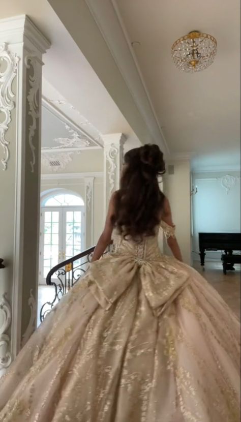 Gold Gown Aesthetic, Old Money Quince, A Decade And Eight, Aesthetic Sweet 16, Ballgown Aesthetic, Old Ball Gowns, Ball Gown Aesthetic, Hairstyles Old Money, Brown Hair Hairstyles