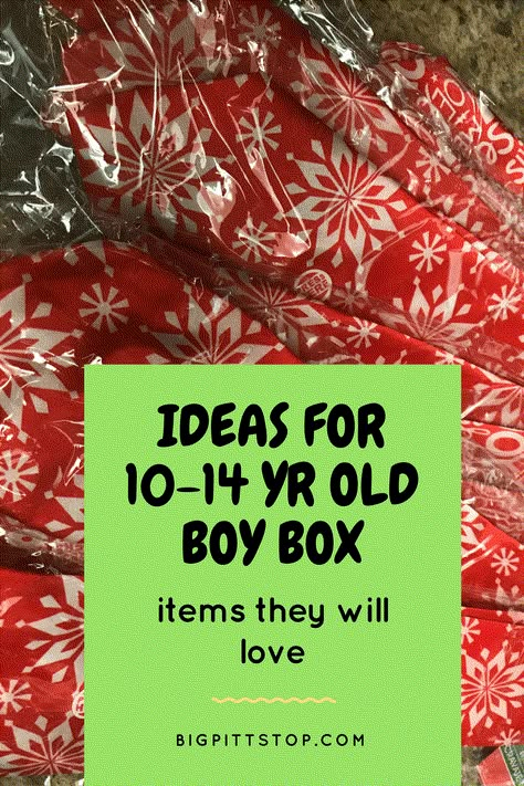 Christmas Child Shoebox Ideas, Operation Shoebox, Christmas Shoebox, Shoe Box Crafts, Operation Christmas Child Boxes, Operation Christmas Child Shoebox, Samaritan’s Purse, Boy Box, Samaritan's Purse