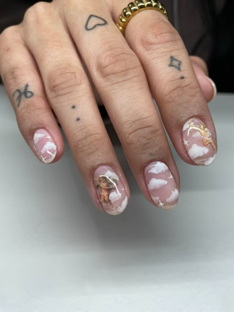 Russian Manicure Gel Nails, Angelic Nail Art, Renesance Nails, Cherub Nails Designs, Reinassance Nails, Angel Theme Nails, Cherub Angel Nails, Cherub Nail Art, Nails With Angels