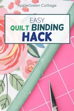 See how to finish binding on a quilt - the easy way! This sewing hack shows you how to finish quilt binding without measuring. It's a good sewing hack to know if you want a quick binding finish. Must-see quilt binding trick! Binding Hacks, Quilt Binding Corners, Easy Quilt Binding, Sew Mitered Corners, Binding On A Quilt, Quilted Potholder Tutorial, Binding Corners, Machine Binding A Quilt, Sewing Mitered Corners