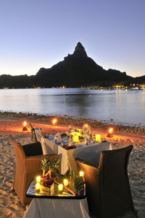 Bora Bora Honeymoon, Bora Bora Resorts, Private Dinner, Dream Honeymoon, Honey Moon, Honeymoon Ideas, Romantic Places, Romantic Dinner, Dream Holiday