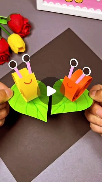 Itsy Bitsy Artsy I Art & Craft I Creative DIY on Instagram: "Craft your own adorable paper snail! 🌿🐌🎨 🖌A simple DIY project for kids that turns into a playful, imaginative toy. Let creativity crawl with this easy origami adventure!   . . 📌Follow me for more:  ➡️ @itsy_bitsy_23  ➡️ @itsy_bitsy_23  ➡️ @itsy_bitsy_23 . . #PaperCrafts #DIYForKids #KidsCrafts #OrigamiSnail #CraftyFun #ArtAndPlay #CreativeKids #SnailArt #CraftyCreatures #PlayfulPaper #EasyCrafts #ArtisticAdventures #ImaginationStation #CraftyKidsClub #DIYPlaytime #PaperAnimals #FunWithCrafts #CreativeChildhood #HandmadeHappiness #CraftyJoy #paperdiy #PaperCrafting #origami #paperorigami" Bugs Art And Craft, Bugs Kids Craft, Snail Paper Craft, Useful Origami Projects, Easy 3d Art Projects, Art Craft Ideas For Kids, Easy Construction Paper Crafts For Kids, Easy Crafts For Kids With Paper, Paper Crafts For Kids Easy Step By Step