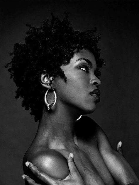 Ms Lauryn Hill, Lauren Hill, Lauryn Hill, American Woman, White Photo, Black Culture, Hip Hop Music, Black Is Beautiful, A Black