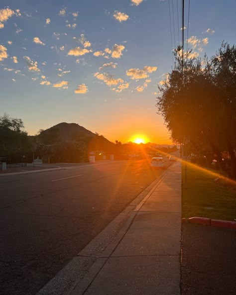 Peaky Blinders Theme, Arizona Sunrise, Pictures Of The Sun, Sunrise Pictures, Sunset Rose, Scenery Photography, Cute Sun, Dawn And Dusk, Sun Rise