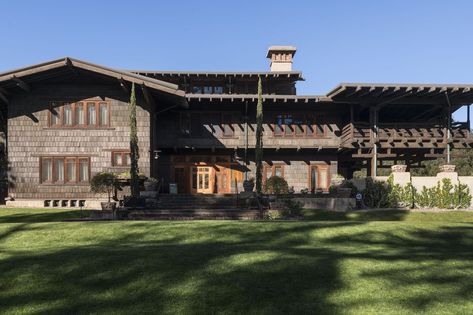 How houses were cooled before air conditioning - Curbed Gamble House Pasadena, Gamble House, American Craftsman, Gambling Party, Pasadena California, Gambling Gift, Casino Night, Bryce Canyon, Craftsman House