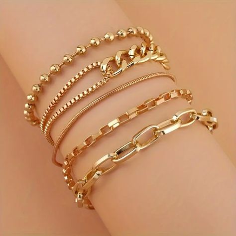 Hand Accessories, Anthropologie Jewelry, Popular Jewelry, Estilo Punk, Hand Chain, Gold Plated Bracelets, Retro Stil, Bracelet Stack, Metal Chain