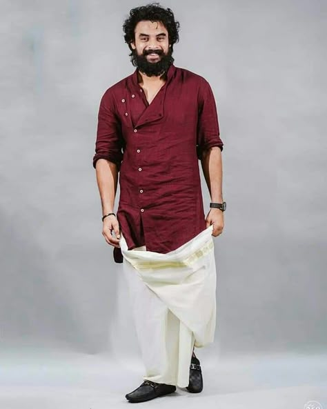 South Indian Wedding Men Outfit, South Indian Men Wedding Outfit, Kerala Mundu And Kurta Men, Kerala Traditional Dress For Men, Groom Wedding Look, Kerala Outfit, Kerala Groom, South Indian Attire, Kerala Traditional Dress