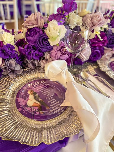 #purple #party #dinnerideas #dinnerpartyideas #floral #purpleflorals Purple And Gold Table Setting Ideas, Shades Of Purple Table Decor, Purple And Gold Dinner Party, Purple And Gold Table Decor, 30 Shades Of Purple Party, 50 Shades Of Purple Party Ideas, Purple Dinner Party Decor, Purple Brunch Decor, Purple 40th Birthday Decorations