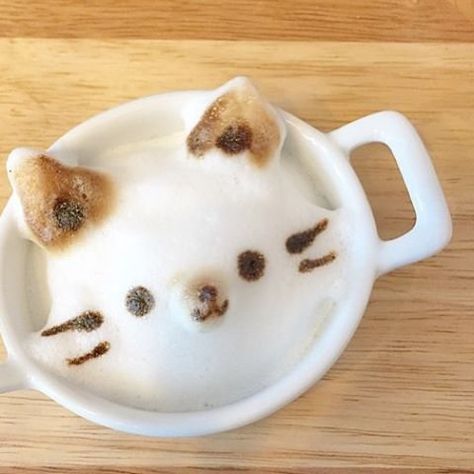 Coffee Kisses, Barista Training, Coffee Latte Art, Training Ideas, Kawaii Food, Beautiful Coffee, Cute Desserts, Coffee Design, Coffee Latte