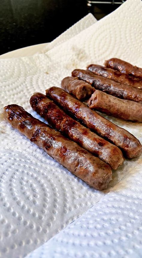 How to Cook Breakfast Sausage Links Baked Sausage Links In Oven, What To Make With Sausage, Breakfast Sausage In Oven, Breakfast Sausage Links, Cook Breakfast, Fried Breakfast, Fresh Breakfast, Sausage Bake, Frozen Breakfast