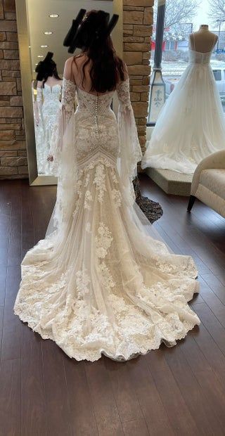 Wedding Dress Fairytale, Embroidery Fairy, Fairytale Wedding Dress, Fairy Wedding Dress, Fairy Tale Wedding Dress, Wedding Ideas Dresses, Fairy Wedding, Pretty Wedding Dresses, Simple Wedding Dress