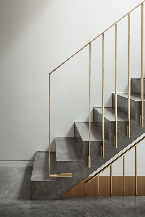 Metal Handrails For Stairs, درابزين السلم, Outside Stairs, Interior Stair Railing, Staircase Interior Design, Modern Stair Railing, Concrete Staircase, Staircase Design Modern, Staircase Railing Design