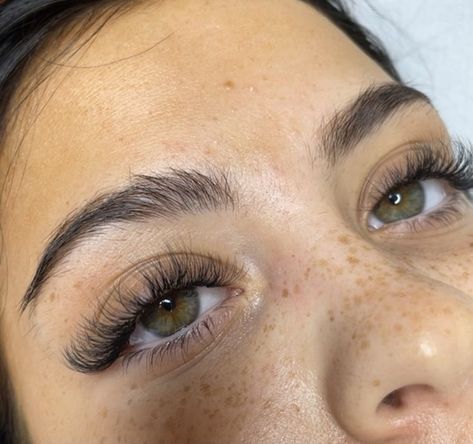 Kylie Jenner Lashes, Natural Fake Eyelashes, Lash Extentions, Lash Technician, Looks Kylie Jenner, Lashes Fake Eyelashes, Lash Extensions Makeup, Eyelash Extensions Styles, Lash Extensions Styles