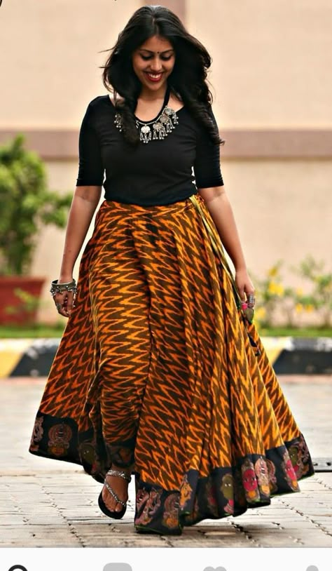 Skirt And Top Indian, Long Skirt Top Designs, How To Wear Culottes, Long Skirt And Top, Kalamkari Dresses, Ikkat Dresses, Simple Kurta, Indian Skirt, Ikat Dress