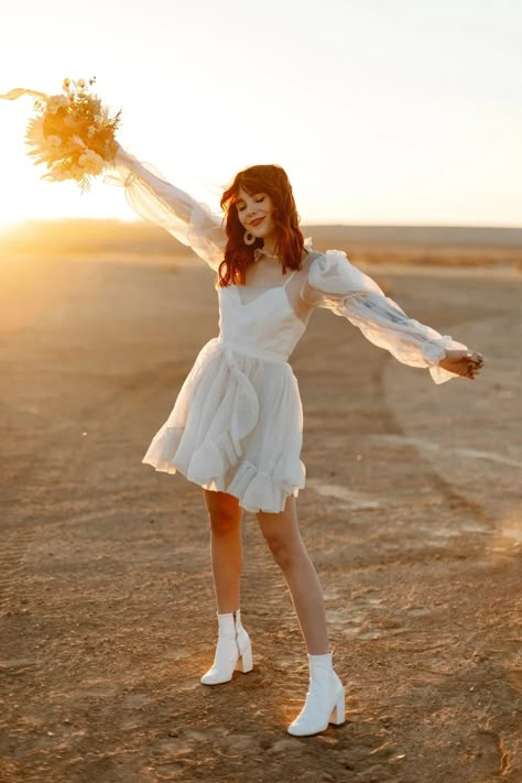 Non Typical Wedding Dress, Unique Wedding Dresses Short, Boho Mini Wedding Dress, 70s Reception Dress, Wedding Dress With Gogo Boots, Edgy Elopement Dress, California Style Wedding, Alternative White Wedding Dress, Short Elopement Dress With Sleeves