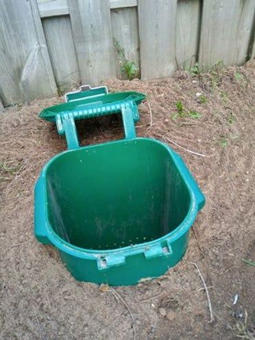 Outdoor Dog Area, Dog Potty Area, Dog Friendly Backyard, Dog Backyard, Dog Poo, Dog Toilet, Dog Run, Diy Tumblr, Dog Playground