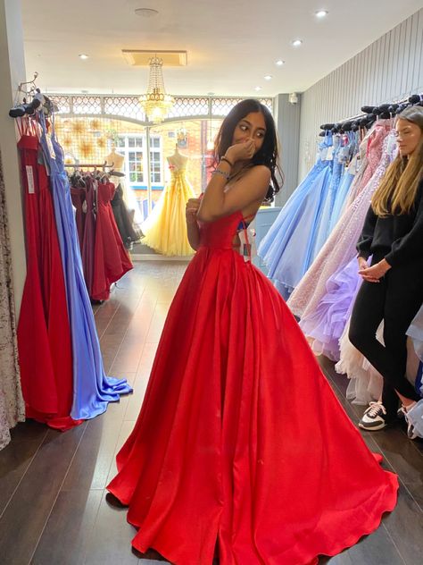 Red Prom Dresses Long Puffy, Big Red Prom Dress, Red Prom Dress Ballgown, Ball Attire, Prom Dresses Flowy, 2024 Lifestyle, Flowy Prom Dresses, Prom Dress With Pockets, Puffy Prom Dresses