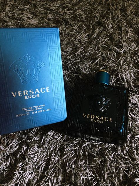 Versace Aesthetic Men, Versace Eros Perfume, Versace Cologne, Versace Perfumes, Versace Aesthetic, Perfume Versace, Garage Design Interior, Fragrance Lab, Versace Perfume