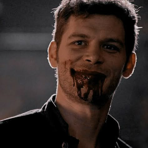 Klaus Michaelson, Klaus From Vampire Diaries, Klaus The Originals, Niklaus Mikaelson, The Mikaelsons, Tvd Dr, Elijah Mikaelson, Vampire Diaries Guys, Vampire Diaries Damon