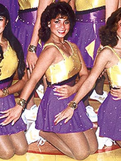 Lakers Cheerleaders, Cheerleading Picture Poses, Kate Middleton Skirt, Famous Cheerleaders, Nba Cheerleaders, Lakers Girls, Famous Females, Dance Picture Poses, Paula Abdul