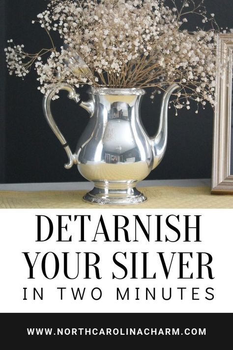 Cleaning Images, Cleaning Tarnished Silver, Home Cleaning Remedies, Cleaning Silver, Human Psychology, How To Clean Silver, Silver Cleaning, Diy Cleaning Solution, Homemade Cleaning Solutions