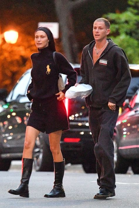 Resolution 2023, Marc Kalman, Bella Hadid Street Style, Models Off Duty Style, Mode Zara, Bella Hadid Outfits, Bella Hadid Style, Hadid Style, Looks Street Style