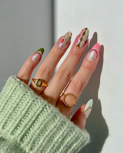 Tree Nails, Plaid Nails, Cute Christmas Nails, Holiday Nail, Colorful Nails, Holiday Nail Art, Festival Nails, Nails 2024, Xmas Nails