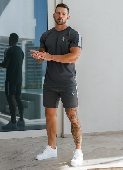 Men’s Gym Wear Outfits, Gym Outfit Men Fitness, Mens Gymwear, Gym Style Mens, Gym Outfit Men Style, Gym Men Clothes, King Core, Gym Fits Men, Mens Gym Wear