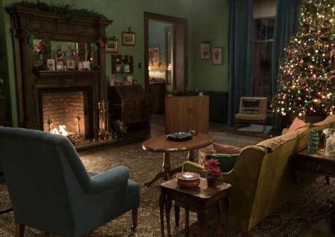 Outlander House, Outlander Christmas, Narnia Room, Outlander Filming Locations, A House In The Woods, Outlander Film, Outlander Show, Claire Beauchamp, Terry Dresbach