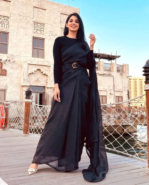 Saree For Casual Wear, Formal Blouses For Women Saree, Black Saare Outfit, Party Wear Black Saree, Shirt Style Blouse For Saree, Black Saree Farewell Look, Black Saree Party Wear Fashion Styles, Styling Black Saree, How To Style Black Saree