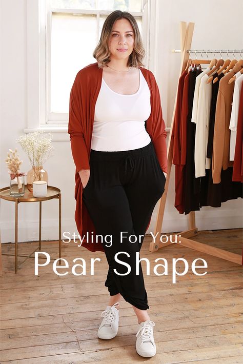 How To Dress A Pear Shape Pear Size Fashion Body Types, Smart Casual Pear Shape, Blazer For Pear Shape, Pear Shaped Clothes, Casual Work Outfits Petite Curvy, What To Wear For Pear Shaped Women, Best Sweaters For Pear Shape, Styling For Pear Body Shape, Clothes For Short Pear Shaped Women