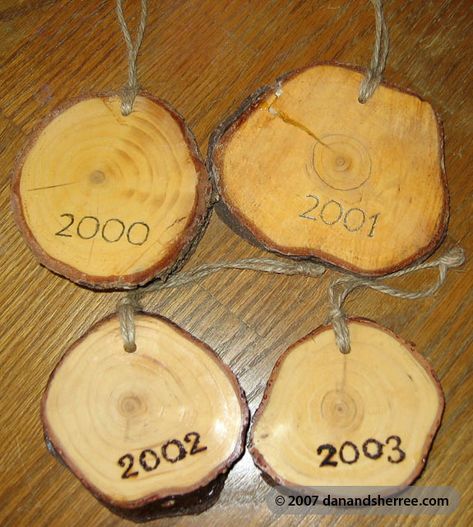 So cool...ornaments made from the stump of the christmas tree...would be a cute idea for a "our first christmas" ornament or for the following years love it :) Tree Trunk Ideas, Trunk Ideas, Our First Christmas Ornament, Cool Christmas Trees, Metal Tree, Tree Stump, First Christmas Ornament, Wooden Ornaments, So Cool