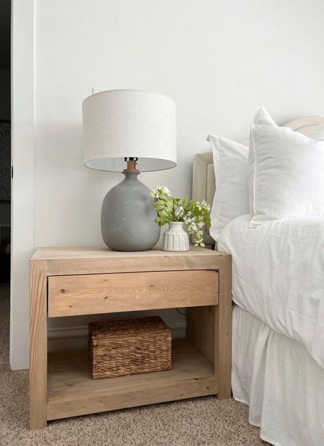 How to build a DIY Modern Nightstand - Shanty 2 Chic Woodworking Nightstand, Diy Night Stand, Diy Bedside Table, Wood Night Table, Nightstand Plans, Workbench Plans Diy, Rustic Nightstand, Modern Farmhouse Bedroom, To Build A Home