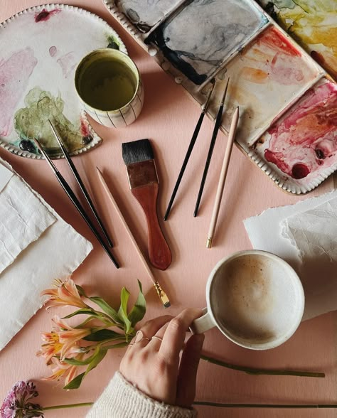 On Saturday, June 29th I’m going to be hosting an in person watercolor workshop here in my hometown, Albuquerque, New Mexico. During this class I’ll walk you through how I create a watercolor arrangement from life! We will have tons of time to practice watercolor techniques together, get our arrangements just so, drink coffee and snacks, and paint flowers together! I’ll be demonstrating my process for you, and then offering help and advice to you as you paint It will be hosted at the beautif... Art Supply Flat Lay, Painter Aesthetics, Person Watercolor, Practice Watercolor, Coffee And Snacks, Ceramic Palette, Watercolor Workshop, Paint Flowers, Albuquerque New Mexico