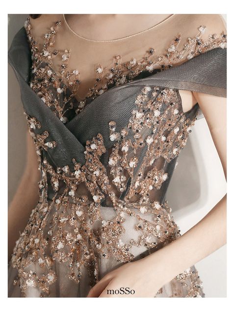 Fantasy Wedding, Couture Mode, Big Night, Popular Dresses, Girls Dream, Looks Vintage, Gorgeous Dresses, Nasa, Round Neckline