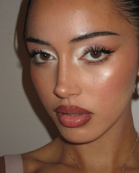 Your Guide To Rocking “Blonzer,” Fall’s Spiciest Makeup Trend Fall Makeup Trend, Inspo Makeup, Makeup Idea, Dope Makeup, Cool Makeup, Cindy Kimberly, Make Up Inspo, Fall Makeup, Makeup Styles