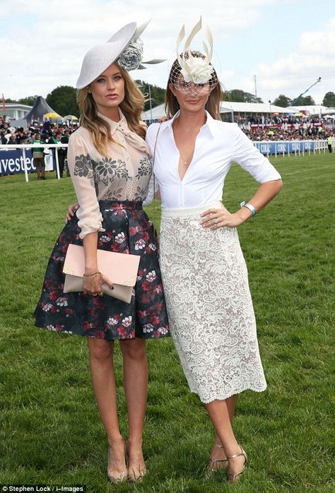 Gal pals: Laura Whitmore and Millie Mackintosh looked classy in fascinators... Racecourse Outfit, Races Hair, Kentucky Derby Outfit For Women, Polo Match Outfit, Tea Party Outfits For Women, Derby Outfits For Women, Derby Party Outfit, High Tea Outfit, Kentucky Derby Attire