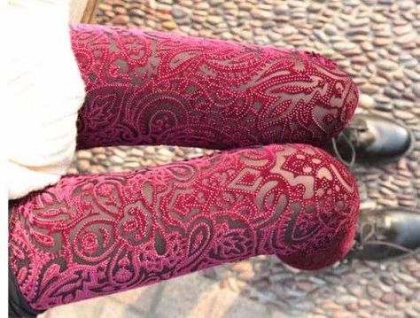 ... Velour Leggings, Velvet Leggings, Gold Velvet, Floral Leggings, Mode Inspiration, Gold Fashion, Hippie Style, Tight Leggings, Latest Fashion For Women