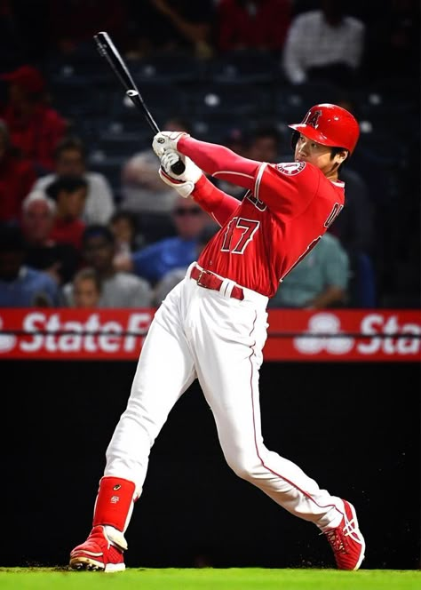 Dynamic Pose Reference, Ohtani Shohei, Action Pose Reference, Male Pose Reference, People Poses, Action Pose, Anatomy Poses, Human Reference, Body Reference Poses