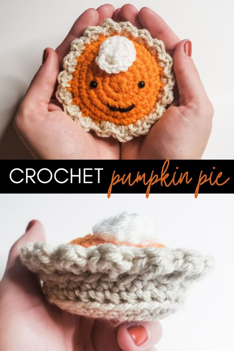 Free Fall Amigurumi Patterns, Thanksgiving Amigurumi Free Pattern, Crochet Desserts, Thanksgiving Amigurumi, Crochet Pumpkin Pie, Crochet Pie, Holiday Amigurumi, Simple Amigurumi, Thanksgiving Crochet Patterns