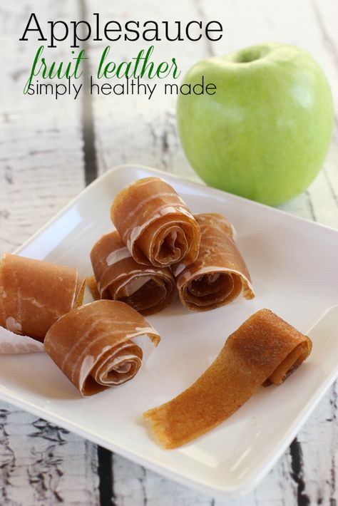 Apple Leather Recipe, Homemade Fruit Leather, Fruit Leather Recipe, How To Make Applesauce, Vegan Snack, Fruit Roll, Fruit Leather, Fruit Roll Ups, Dessert Aux Fruits