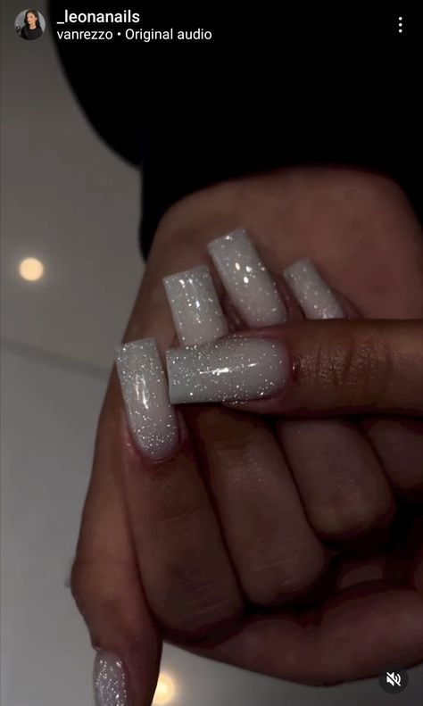 Almost Nail Ideas, Nails Acrylic White Sparkle, Plain New Years Nails, Nail Inspiration Sparkle, White Chrome Glitter Nails, White And Black Glitter Nails, White Glittery Acrylic Nails, Rich Looking Nails, White Sparkling Nails