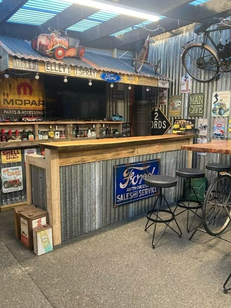 Barn Bar, Bar Deco, Rustic Brick, Bar Shed, Tv Mounting, 3 Man, Diy Home Bar, Man Cave Home Bar, Rustic Bar