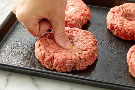 Easy Oven-Baked Burgers Recipe: How to Make It Cook Hamburgers In Oven, Oven Turkey Burgers, Oven Hamburgers, Oven Baked Burgers, Baked Turkey Burgers, Burgers In The Oven, Stovetop Burgers, Oven Burgers, Best Hamburger Recipes