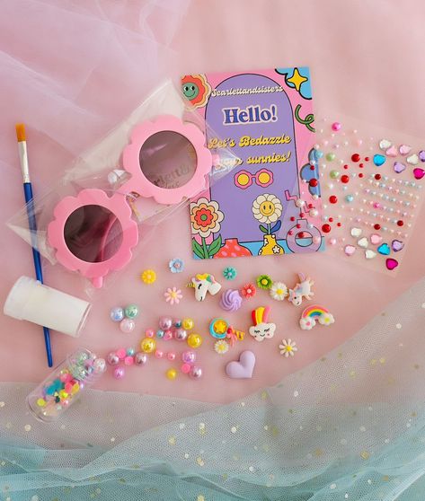 🌸 Which DIY Kit is your favorite? Do you know we include letter beads in your kit so you have an option to customused your sunnies with your name or just leave it with just the charms and all the sparkly stuff! #diy #smallbusiness #shopsmall #customsunglasses #personalised Kids Crafts To Sell, Swiftie Party, Clay Mirror, Diy Sunglasses, Shop Name Ideas, Kids Workshop, Diy Snacks, Diy Jewelry Kit, Gift Bags Diy