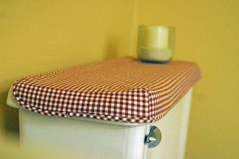 A slip-cover for the back of a toilet tank? Yes, please, in gingham fabric, of course! Tank Cover Ideas, Toilet Tank Covers, Toilet Tank Cover, Hanging Artwork, Toilet Tank, Please Stop, How To Sew, Gingham