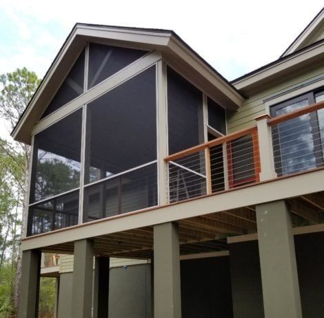 Screened In Porch With Cable Railing, Screened In Porch Cable Railing, Screen Porch With Cable Railing, Screened In Porch With Railing, Screened Porch Railing Ideas, Screen Porch Railing Ideas, Elevated Screened In Porch, Screened In Porch Door, Screened Deck Ideas