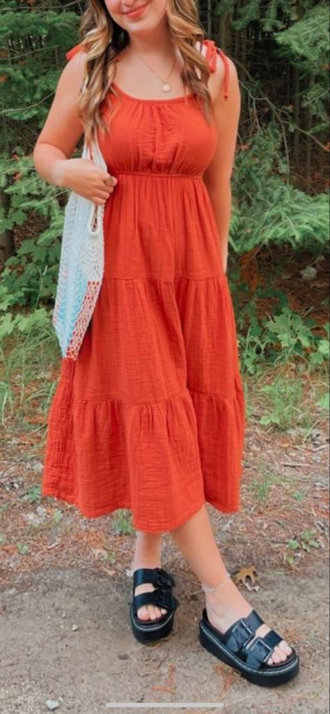 outfit inspo ideas summer dress orange midi dress tote bag black platform sandals Summer Black Dress Outfit, Sundress Aesthetic, Sandals Outfit Casual, Summer Dress Outfits Casual, Orange Sundress, Midi Dress Outfit, Orange Sandals, Orange Midi Dress, Black Platform Sandals