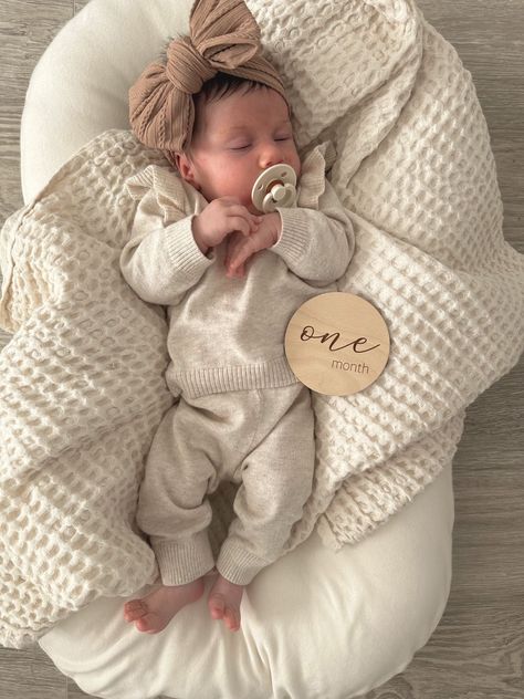 One Month Newborn Milestone, Snuggle Me Milestone Pics, Month Old Baby, 1st Month Milestone Ideas, First Month Pictures Ideas, Snuggle Me Organic Monthly Pictures, Newborn Milestones Monthly Pictures, Baby Girl First Month Shoot, One Month Old Post Ideas